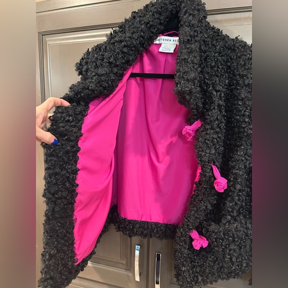Gretchen Scott Curly Faux Lambswool Jacket in Black and Pink, Size S - Picture 5 of 8